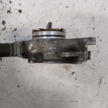 AUDI A4 B6 2.0FSI ВАКУУМНЫЙ НАСОС LUK 06D145100D