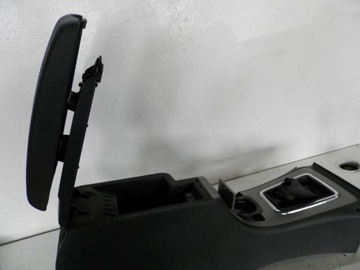 PEUGEOT 407 ЦЕНТРАЛЬНАЯ КОНСОЛЬ 04-08 4D Ph1