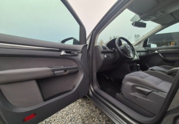 Volkswagen Touran II 2.0 TDI 170KM 2011 Volkswagen Touran 2,0 170KM Automat DSG Highline Navi Kamera PDC 2.0 Diesel, zdjęcie 9