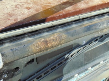 DVEŘE LEVÉ PŘEDNÍ MERCEDES ML W164 197