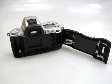 КАМЕРА MINOLTA DYNAX 404si - корпус