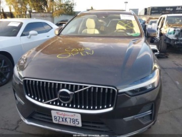 Volvo XC60 II 2022 Volvo XC 60 B5 Inscription 2022 2.0 Benzyna 247KM, zdjęcie 7