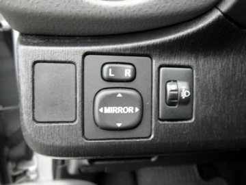 Toyota Yaris III Hatchback 5d Facelifting 1.0 VVT-i 69KM 2014 Toyota Yaris Salon Polska Klimatyzacja Wspomaganie Abs Benzyna 69KM, zdjęcie 26