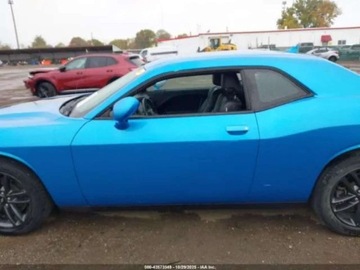 Dodge Challenger III 2018 Dodge Challenger 3.6 V6 305 KM Pentastar, 4x4, wersja SXT, skora, prosta n, zdjęcie 10
