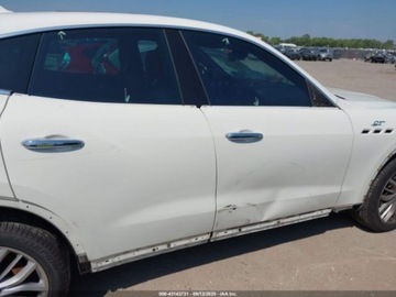 Maserati Levante 2022 Maserati Levante GT 2022 3.0l 3.0 Benzyna 345KM, zdjęcie 6