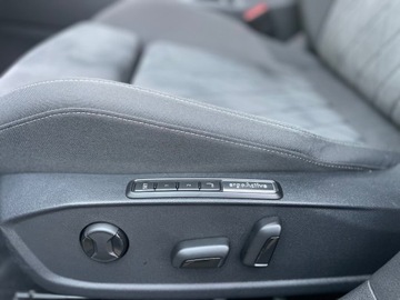 Volkswagen Golf VIII Hatchback 1.5 TSI EVO 150KM 2021 Volkswagen Golf 1.5 TSI EVO 150 KM STYLE BEZWYPADKOWY I- WLASCICIEL, zdjęcie 26