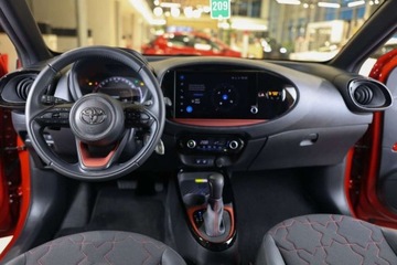 Toyota Aygo II 2024 Toyota Aygo X 1.0 VVT-i Executive CVT Benzyna 72KM, zdjęcie 3