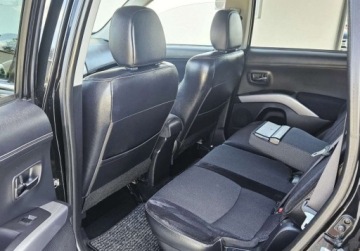 Mitsubishi Outlander II 2.0 MIVEC 147KM 2010 Mitsubishi Outlander Sliczny 2.0 Benzyna BOGATA WERSJA Oryginal ZADBANY 20, zdjęcie 4