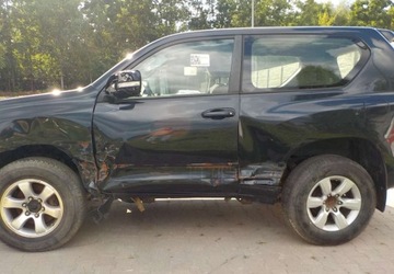 Toyota Land Cruiser VI MPV Faceliting 3.0 D-4D 190KM 2015 Toyota Land Cruiser Automat Diesel Okazja 3.0 Diesel 190KM, zdjęcie 7