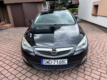 Opel Astra J Hatchback 5d 1.4 Twinport ECOTEC 100KM 2012 Opel Astra TYLKO125tyśkm SELECTION 2012 Klima 5D ZADBANA 1.4 Zwykła Benzyna, zdjęcie 37