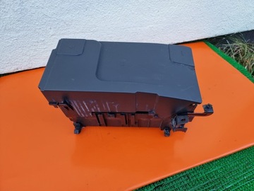 OPEL INSIGNIA A PODSTAWA AKUMULATORA KOMPLET ORG.