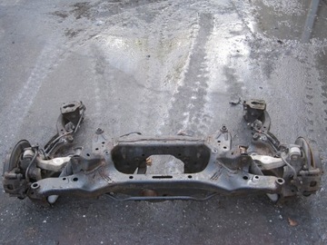 Oś tylna zawieszenie NISSAN QASHQAI I J10