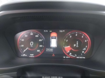 Volvo XC40 Crossover 2.0 T5 247KM 2019 Volvo XC 40 2019 r., 2,0L T5 MOMENTUM 2.0 Benzyna 247KM, zdjęcie 6