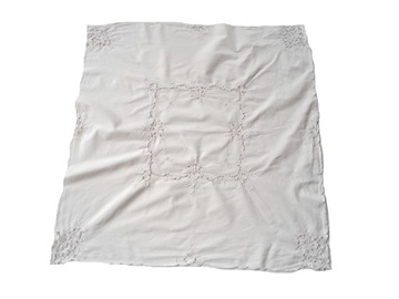 Haftowana serweta ecru 77 x 80 cm HAFT RICHELIEU