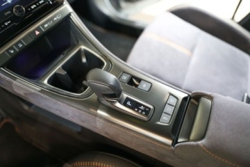 Lexus LBX 1.5 Hybrid 136KM 2024 Lexus LBX 1.5 Hybrid Cool 1.5 Hybryda 136KM, zdjęcie 18