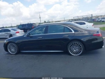 Mercedes Klasa S W223/V223 2022 Mercedes-Benz Klasa S 580, 2022r., 4x4, 4.0L 4.0 Benzyna 496KM, zdjęcie 3