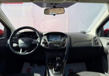 Ford Focus III Sedan Facelifting 1.5 EcoBoost 150KM 2017 Ford Focus 1.5 EcoBoost 150KM MT6 SYNC Edition Salon PL ASO 1.5 Benzyna, zdjęcie 22