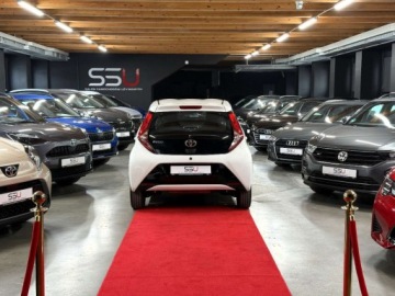 Toyota Aygo II Hatchback 3d Facelifting 1.0 VVT-i 72KM 2019 Toyota Aygo 1.0 VVTi Style X-Play Kamera CarPlay Alu Bdb Stan Gwarancja SSU, zdjęcie 6