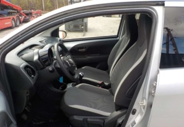 Toyota Aygo II Hatchback 3d Facelifting 1.0 VVT-i 72KM 2021 Toyota Aygo Okazja Benzyna 72KM, zdjęcie 17