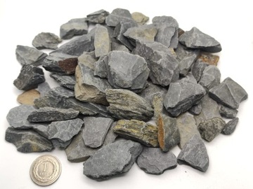 Kora kamienna czarna gneis kamień ścieżkowy szary głaz niepłukany 24 kg