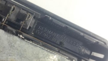 LAMPA POLSTROVÁNÍ VOLKSWAGEN PASSAT B3 357947105