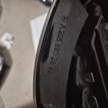 MŘÍŽKA MASKA MERCEDES TŘÍDA C 205 W205 A2058802683