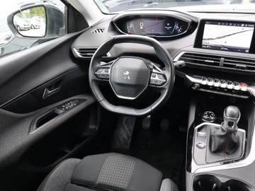 Peugeot 3008 II Crossover 1.2 PureTech 130KM 2019 Peugeot 3008 1.2 PureTech, Salon Polska, zdjęcie 6