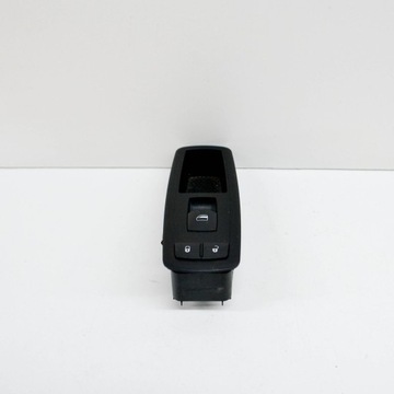 DODGE NITRO 2007 PŘEDNÍ STRANA LEVÝ KNOFLÍKY SKEL