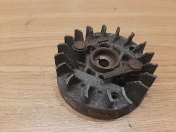 STIHL FS 200 AV МАГНИТНОЕ КОЛЕСО