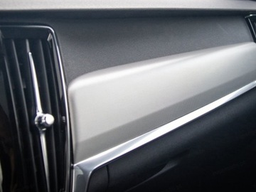 Volvo V90 II 2025 VOLVO V90 T6 AWD Plug-In Hybrid Plus Dark Combi 2.0 (398KM) 2025, zdjęcie 9