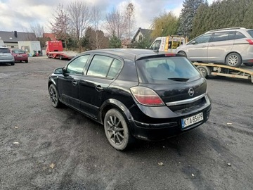 Opel Astra H Hatchback 5d 1.7 CDTI ECOTEC 110KM 2007 Opel Astra 1.7CDTI 110km 07r, zdjęcie 2