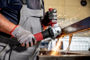 УГЛОВАЯ ШЛИФОВАЛЬНАЯ МАШИНА 125 мм 800 Вт L 811 125 494682 ШЛИФОВАЯ