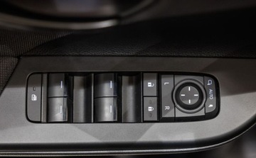 Toyota C-HR II SUV 1.8 Hybrid 140KM 2024 Toyota C-HR 1.8 Hybrid Style 1.8 Hybryda 140KM, zdjęcie 29