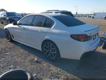 BMW Seria 5 G90-91 2023 BMW Seria 5 M550 I xDrive 2023 4.4l 4.4 Benzyna 523KM, zdjęcie 3