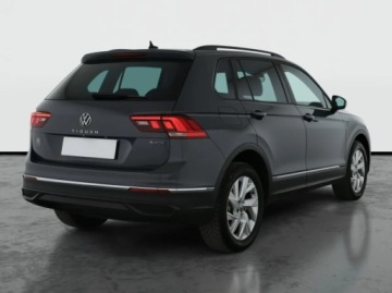 Volkswagen Tiguan II SUV Facelifting 2.0 TSI 190KM 2022 VW Tiguan 2.0 TSI, Salon Polska, 4X4, DSG, zdjęcie 4