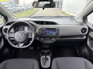 Toyota Yaris III Hatchback 5d Facelifting 2017 1.5 Hybrid 100KM 2019 Toyota Yaris Hybrid 100 Premium EU6 III (2011-2019, zdjęcie 11