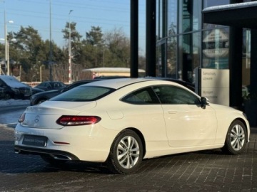 Mercedes Klasa C W205 Kabriolet Facelifting 1.6 200d 160KM 2019 Mercedes-Benz Klasa C 200 d ManualLedParktronicSalon PL 1.6 Diesel 160KM, zdjęcie 5