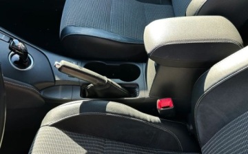 Toyota Auris II Hatchback 5d Facelifting 1.8 Hybrid 136KM 2016 Toyota Auris II Lift, 2016R, Bezwypadkowa, Automat, Zarejestorwana w PL, V, zdjęcie 26