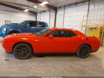 Dodge Challenger III 2023 Dodge Challenger SXT 2023 3.6l 3.6 Benzyna 303KM, zdjęcie 2