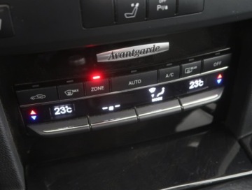 Mercedes Klasa E W212 Kombi 220 CDI BlueEFFICIENCY 170KM 2011 Mercedes E E 220 CDI, 167 KM, Automat, Navi, zdjęcie 15