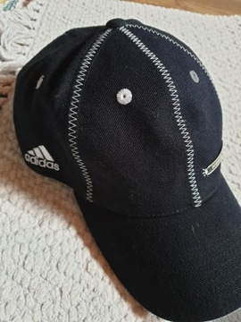 ADIDAS CZAPKA Z DASZKIEM JAK NOWA M