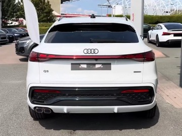Audi 2025 AUDI Q5 TDI quattro Sportback S line Suv 2.0 204KM 2025, zdjęcie 1