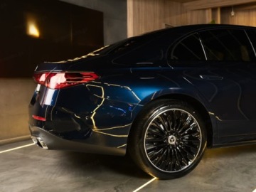 Mercedes Klasa E W214 Sedan 2.0 220d 197KM 2025 E Klasa 220 d 4-Matic AMG 2.0 (197KM) 2025, zdjęcie 6