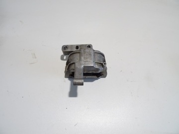 AUDI Q3 VW ULOŽENÍ MOTORU 5N0199262