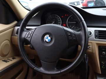 BMW Seria 3 E90-91-92-93 2008 BMW 3 318 d, Klima, Klimatronic, Tempomat, zdjęcie 15