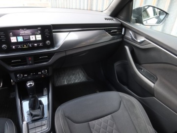 Skoda Kamiq Crossover 1.5 TSI 150KM 2020 Skoda Kamiq 1.5 TSI, Salon Polska, Automat, Klima, zdjęcie 7