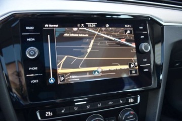 Volkswagen Passat B8 Variant Facelifting 2.0 TDI 240KM 2020 Volkswagen Passat 2.0 TDI 240KM 4x4 Elegance NAVI Podgrz.Szyba Webasto 18, zdjęcie 17