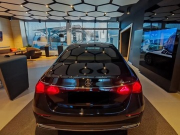 Mercedes Klasa E W214 Sedan 2.0 220d 197KM 2025 E Klasa 220 d 4-Matic Avantgarde 2.0 (197KM) 2025, zdjęcie 2