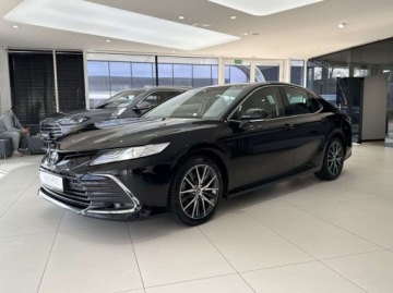Toyota Camry IX Sedan 2.5 Hybrid Dynamic Force 218KM 2022 Toyota Camry Executive Nawigacja Skorzana tapicerka Kamera cofania Car