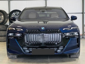 BMW Seria 7 G70 Sedan 3.0 40d 299KM 2025 BMW Seria 7 740d xDrive Sport Sedan 3.0 (299KM) 2025, zdjęcie 5